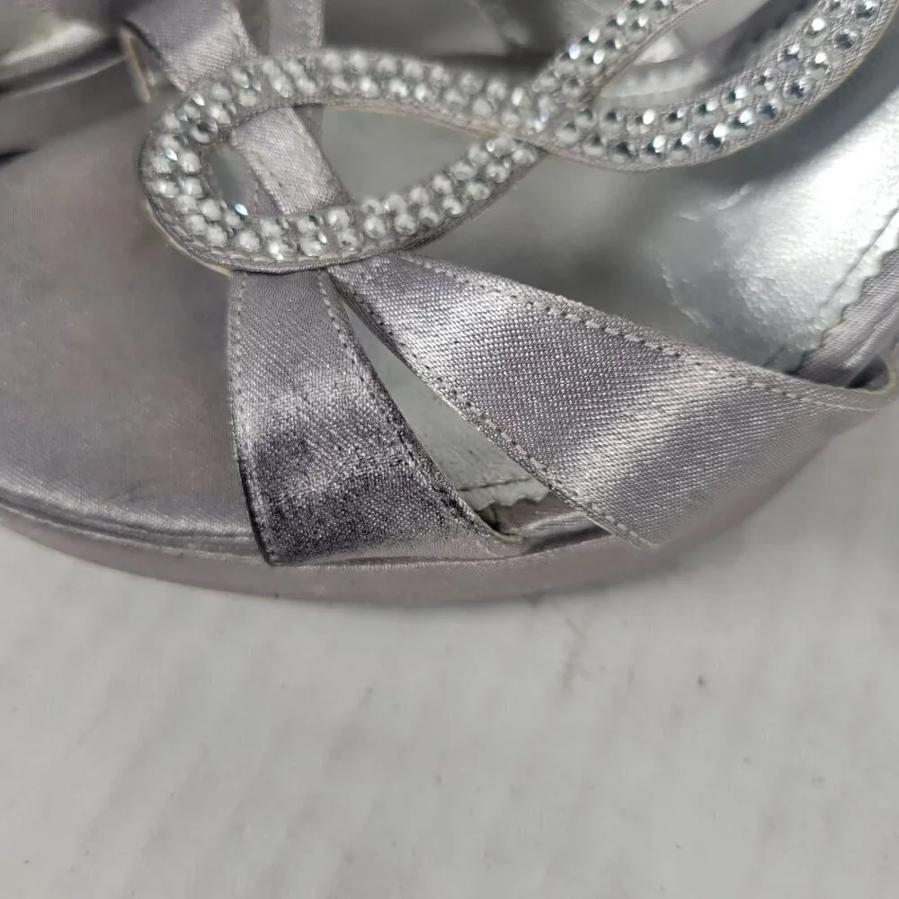 Nina Silver Dressy Date Night Retro Rhinestone Strappy Stiletto Heels Size 7.5